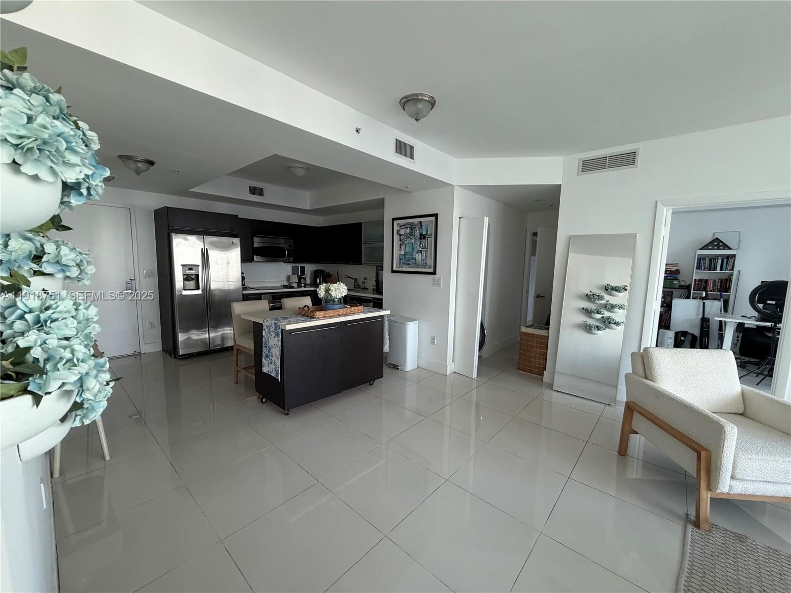 90 SW 3rd St #2202, Miami FL 33130