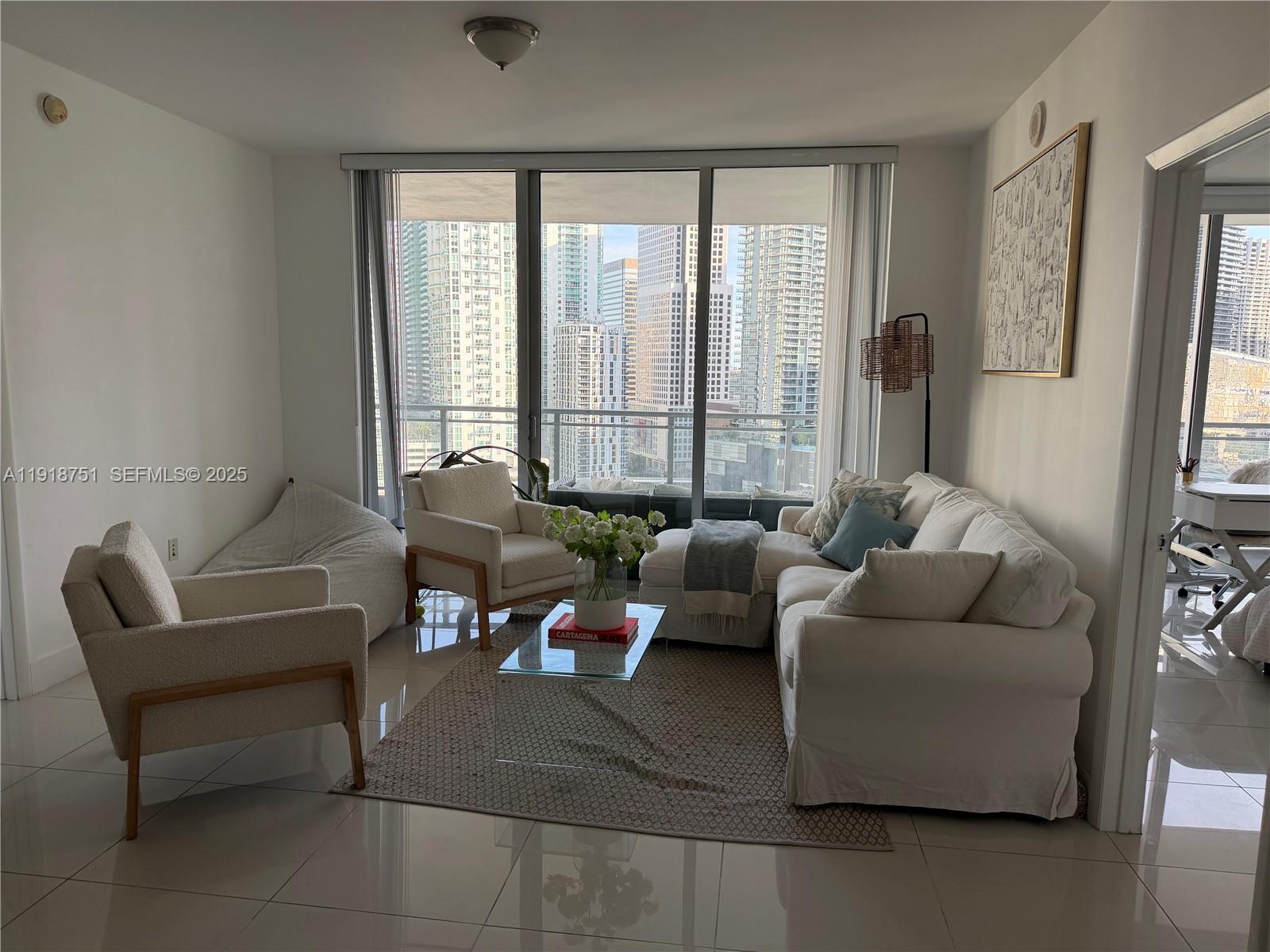 90 SW 3rd St #2202, Miami FL 33130