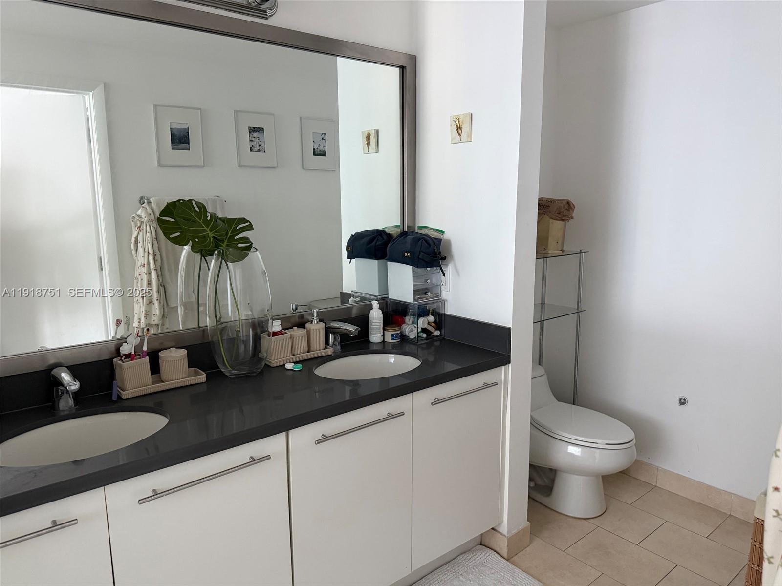 90 SW 3rd St #2202, Miami FL 33130