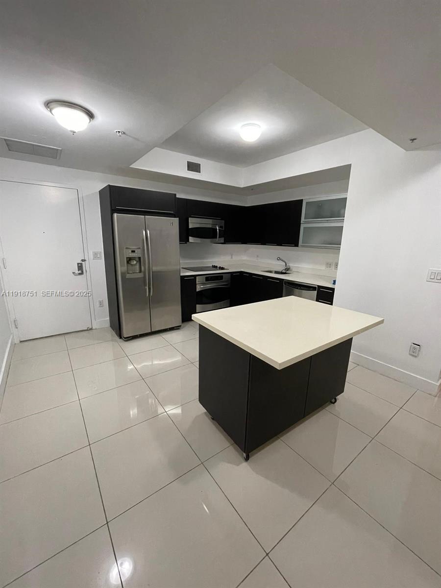 90 SW 3rd St #2202, Miami FL 33130