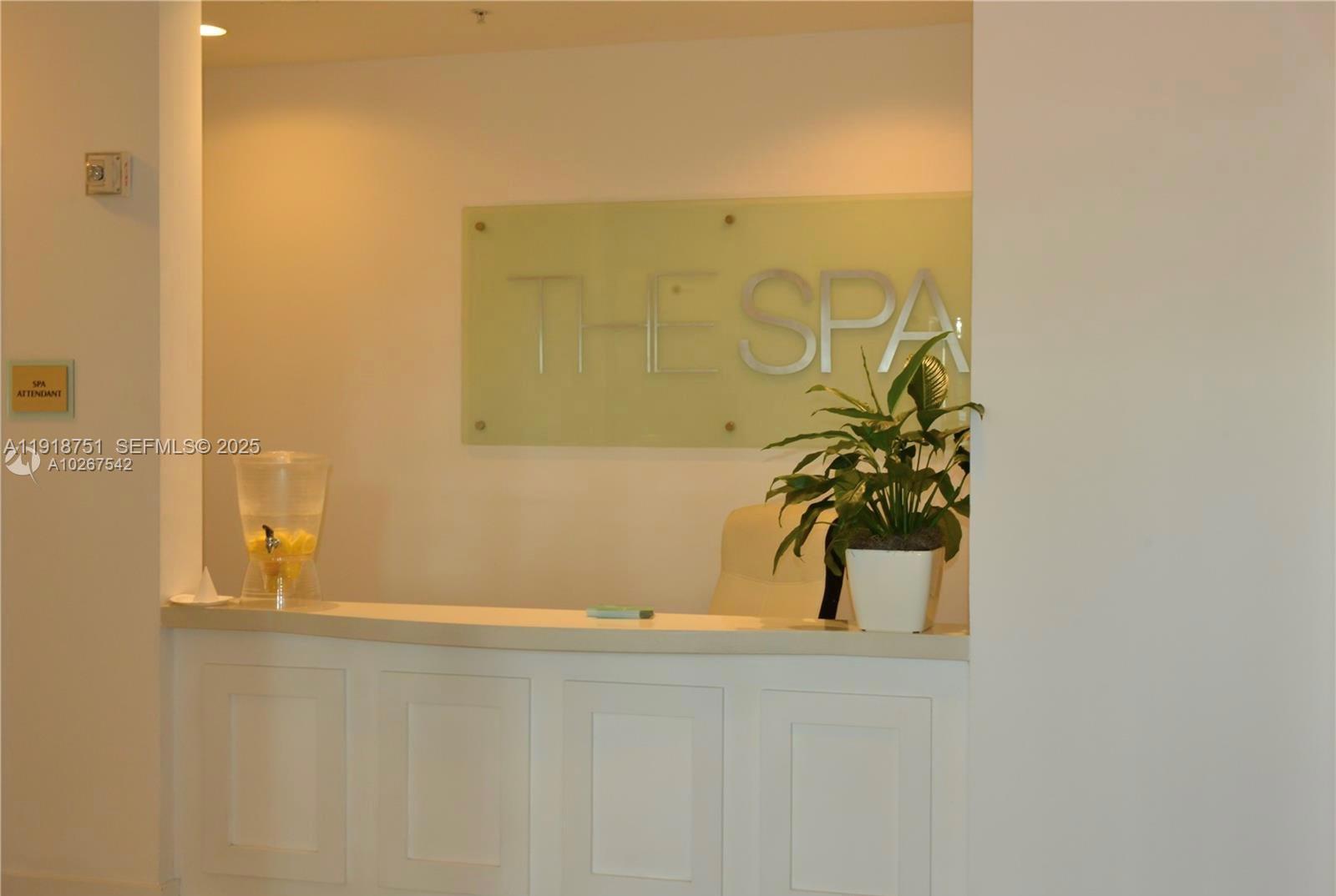 90 SW 3rd St #2202, Miami FL 33130
