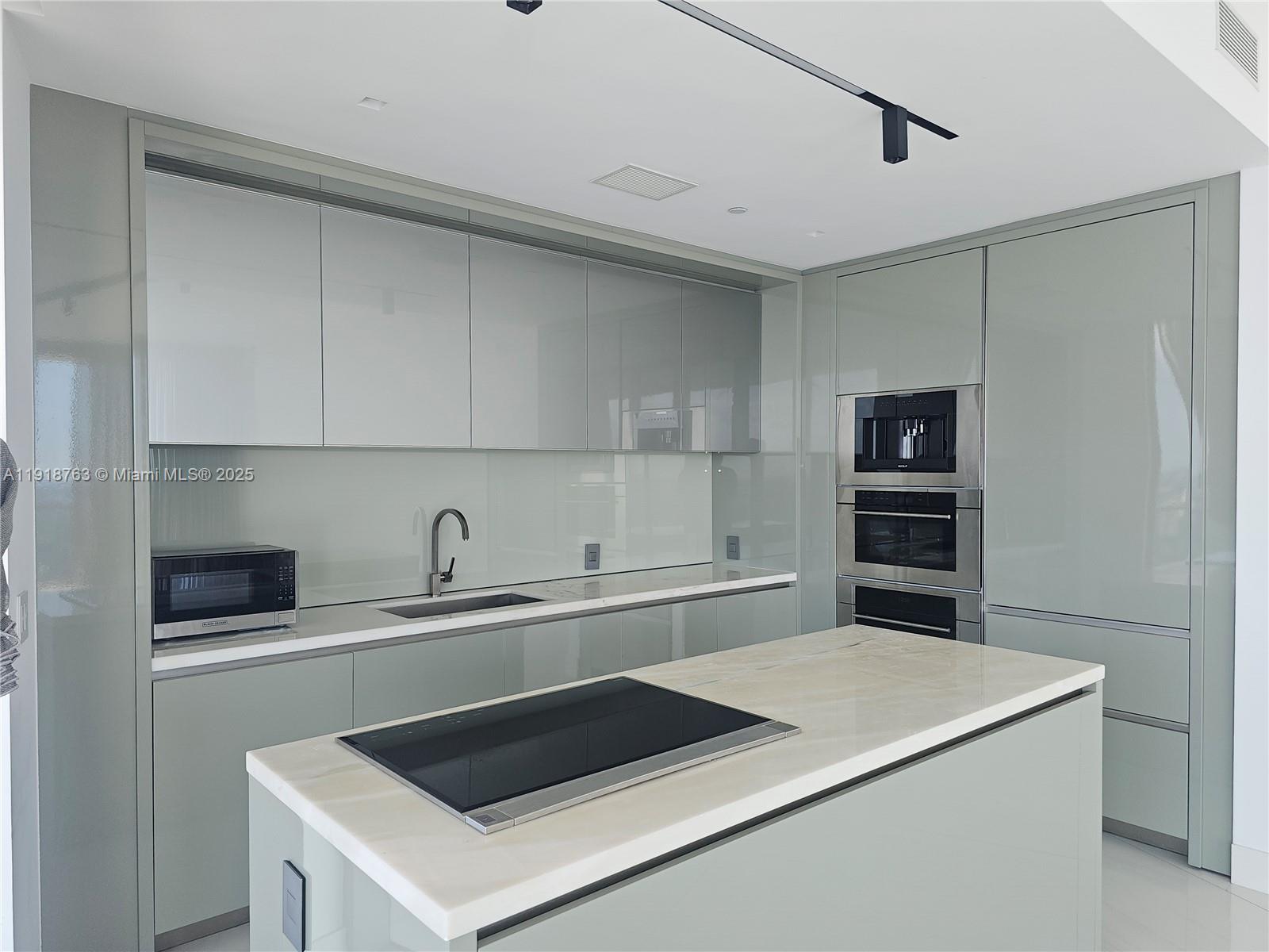 18975 Collins Ave #4605, Sunny Isles Beach FL 33160