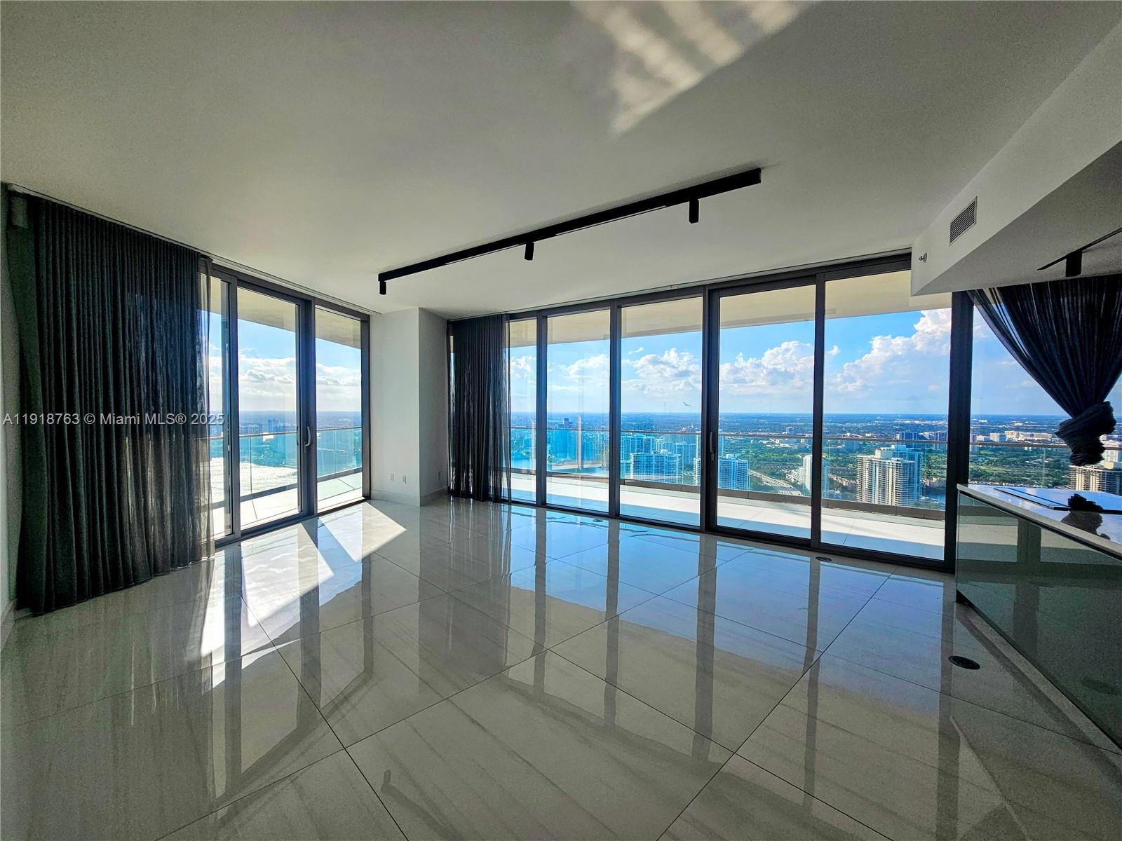 18975 Collins Ave #4605, Sunny Isles Beach FL 33160