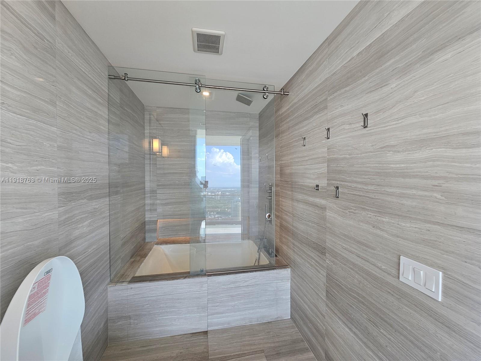 18975 Collins Ave #4605, Sunny Isles Beach FL 33160
