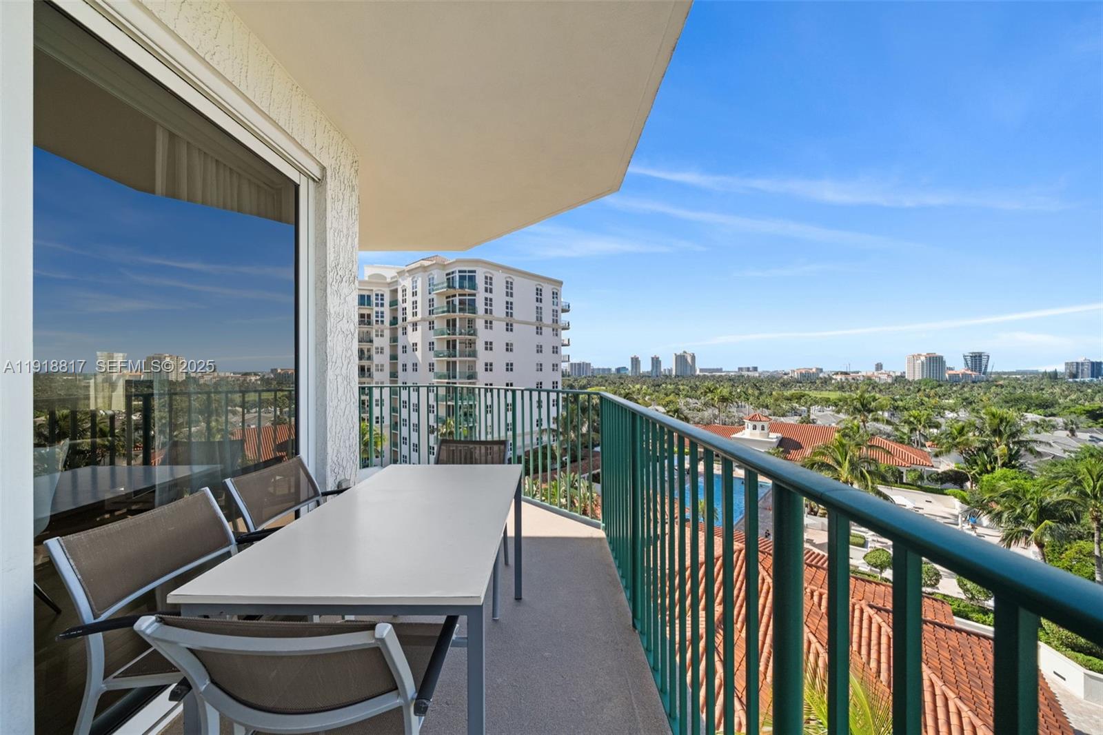20000 E Country Club Dr #1002, Aventura FL 33180