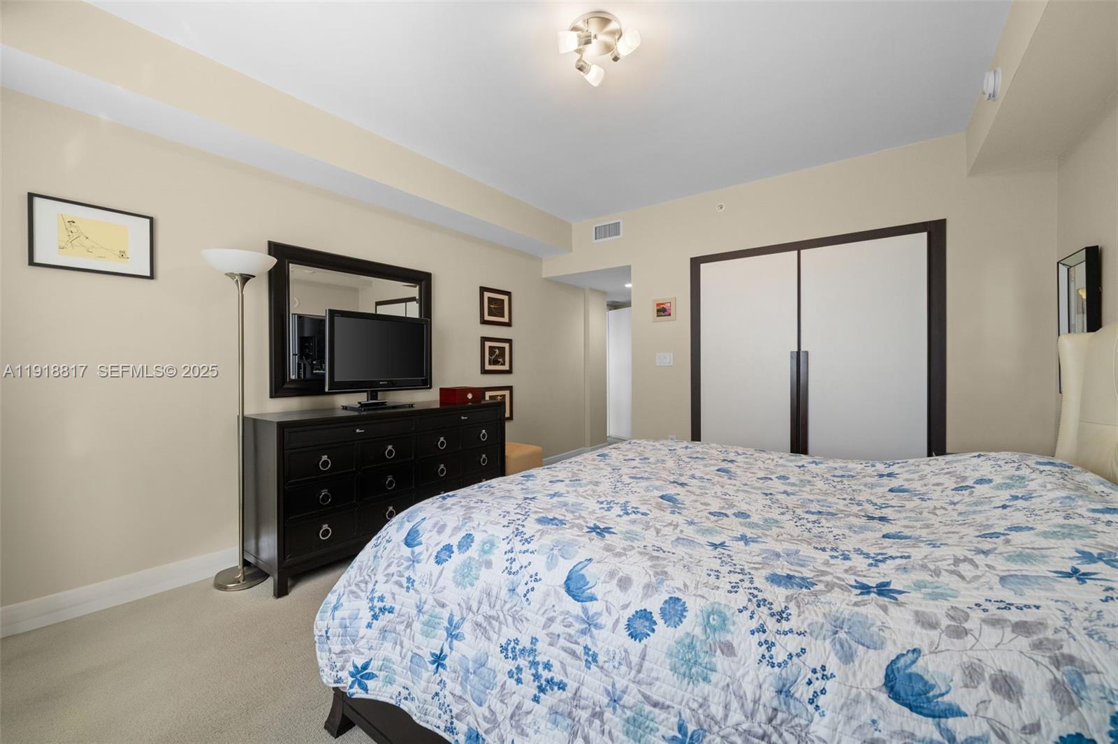 20000 E Country Club Dr #1002, Aventura FL 33180