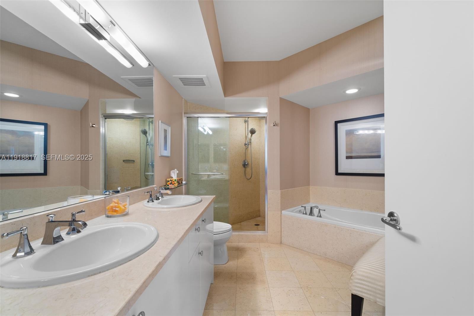 20000 E Country Club Dr #1002, Aventura FL 33180