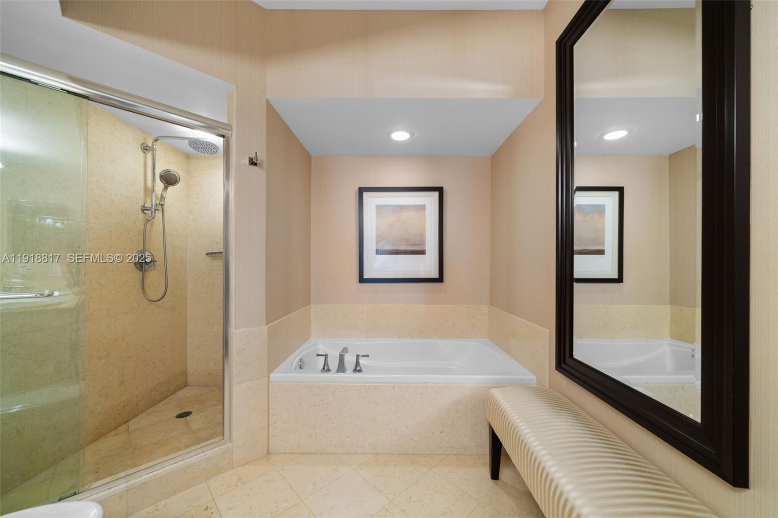 20000 E Country Club Dr #1002, Aventura FL 33180