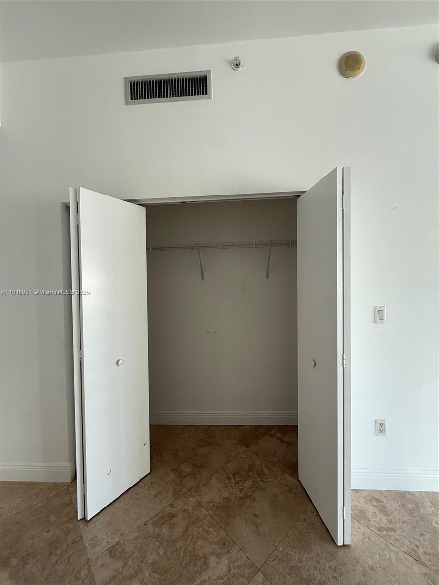 133 NE 2nd Ave #2912, Miami FL 33132