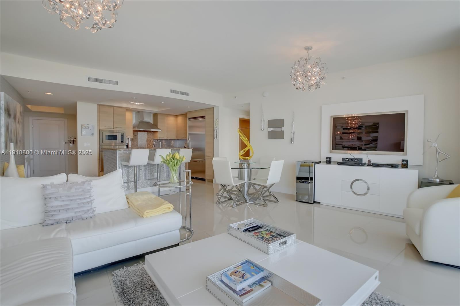 1 N Ocean Blvd #1011, Pompano Beach FL 33062