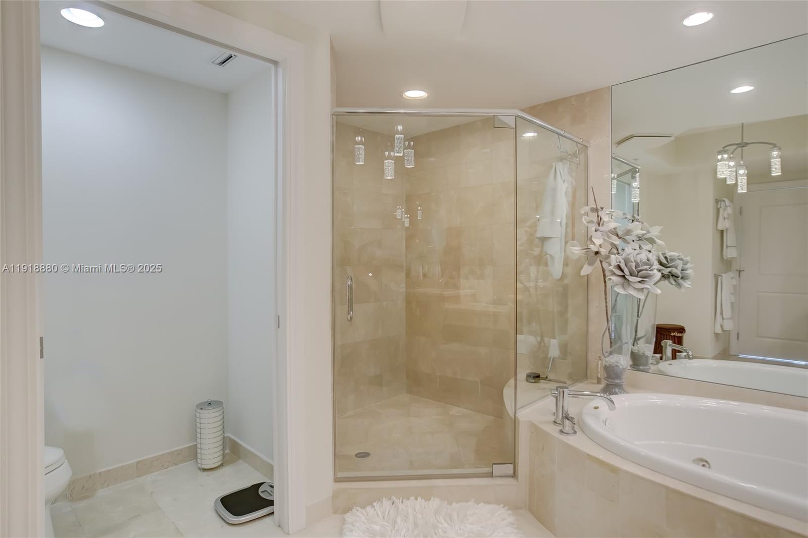 1 N Ocean Blvd #1011, Pompano Beach FL 33062