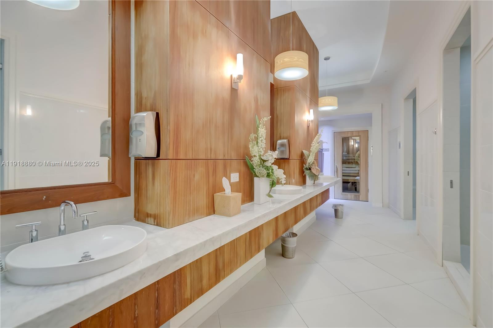 1 N Ocean Blvd #1011, Pompano Beach FL 33062