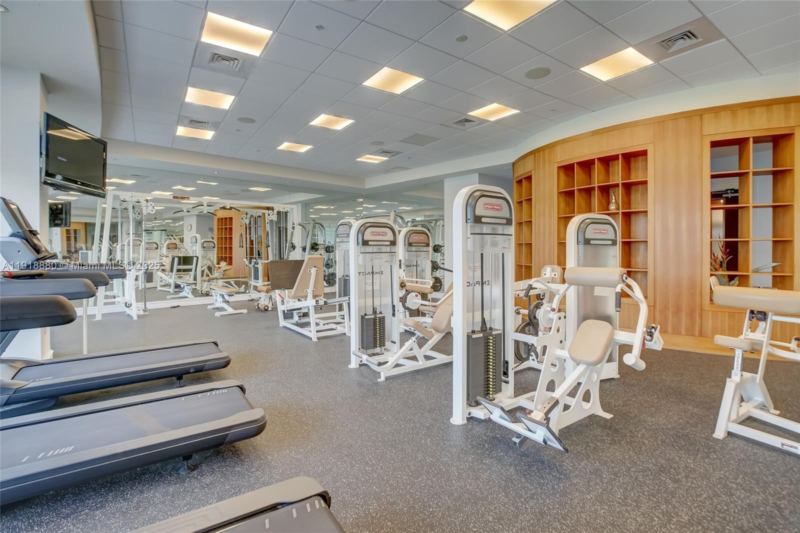 1 N Ocean Blvd #1011, Pompano Beach FL 33062