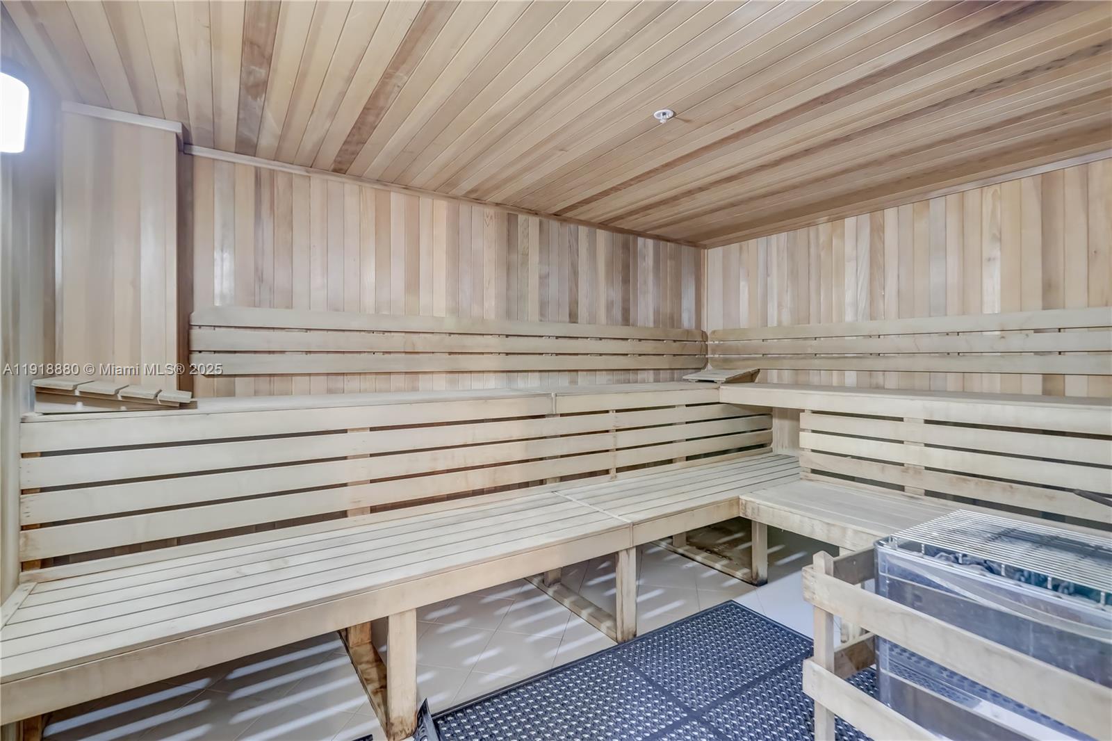 1 N Ocean Blvd #1011, Pompano Beach FL 33062