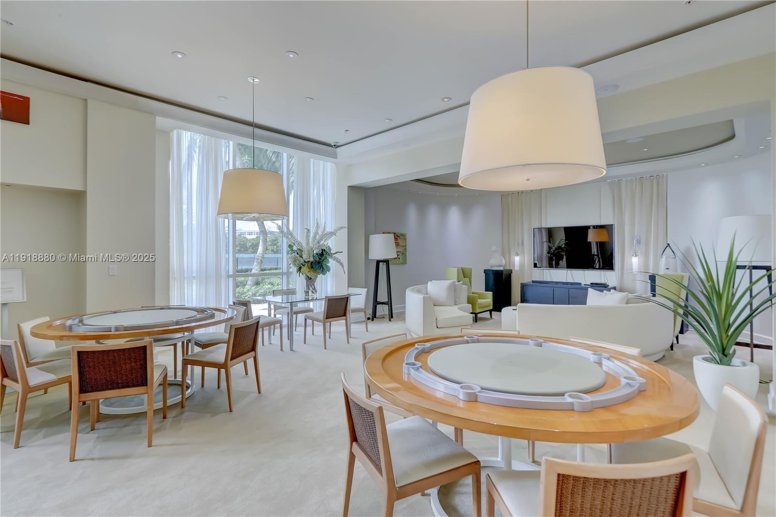 1 N Ocean Blvd #1011, Pompano Beach FL 33062