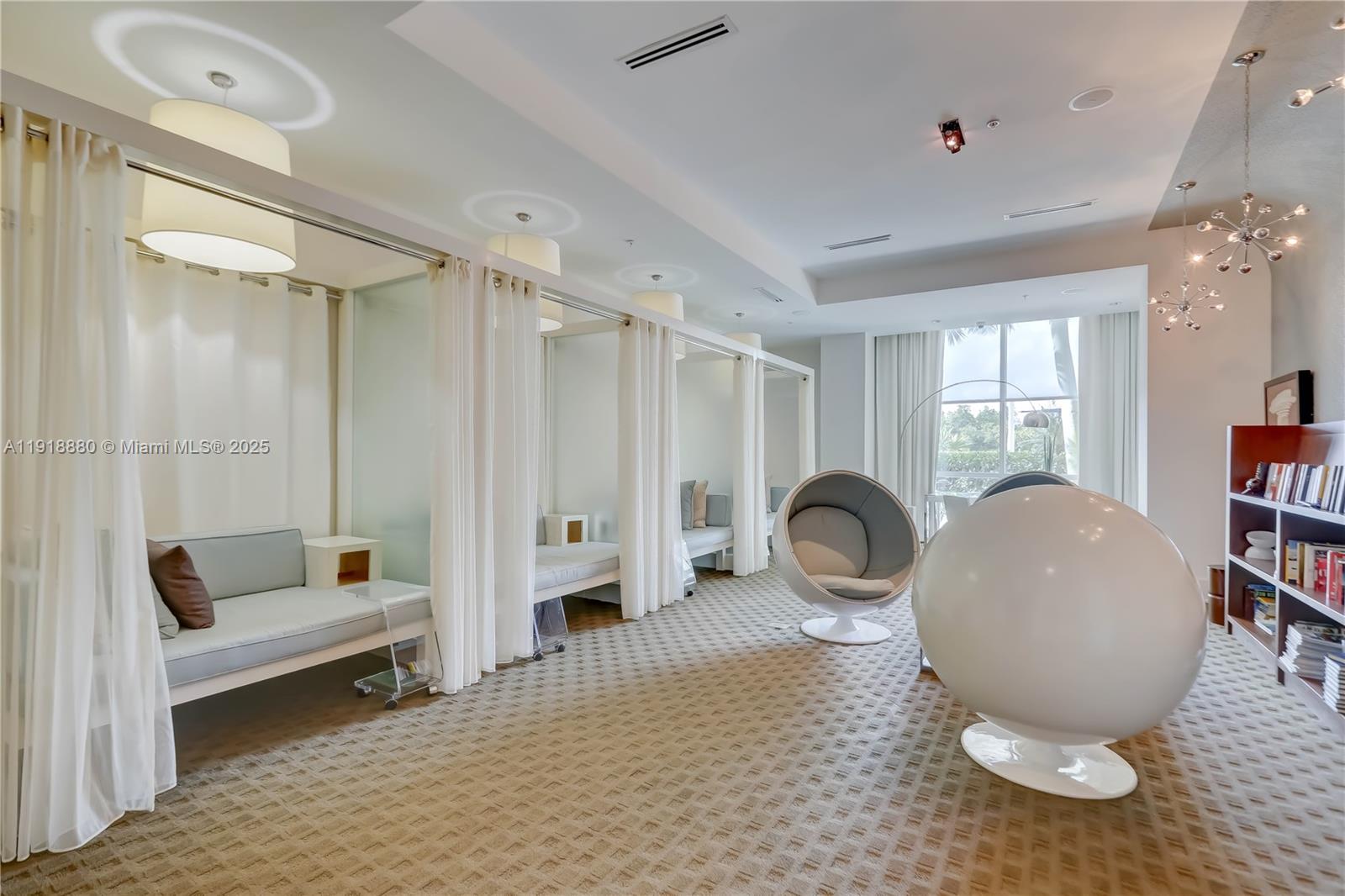 1 N Ocean Blvd #1011, Pompano Beach FL 33062