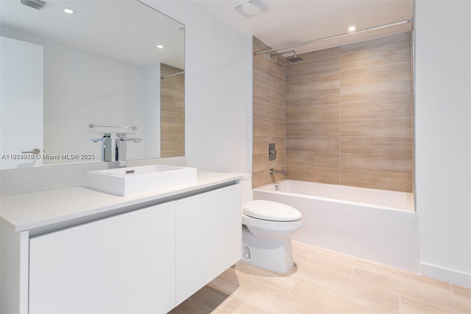 1600 SW 1st Ave #611, Miami FL 33129