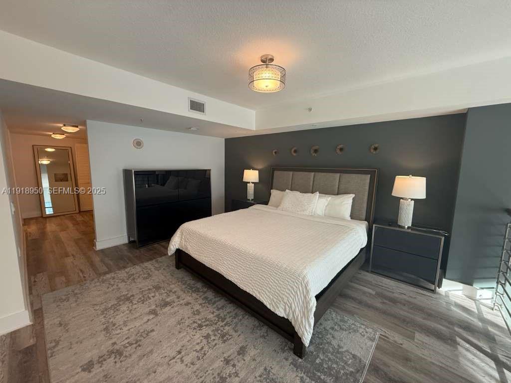 41 SE 5th St #708, Miami FL 33131