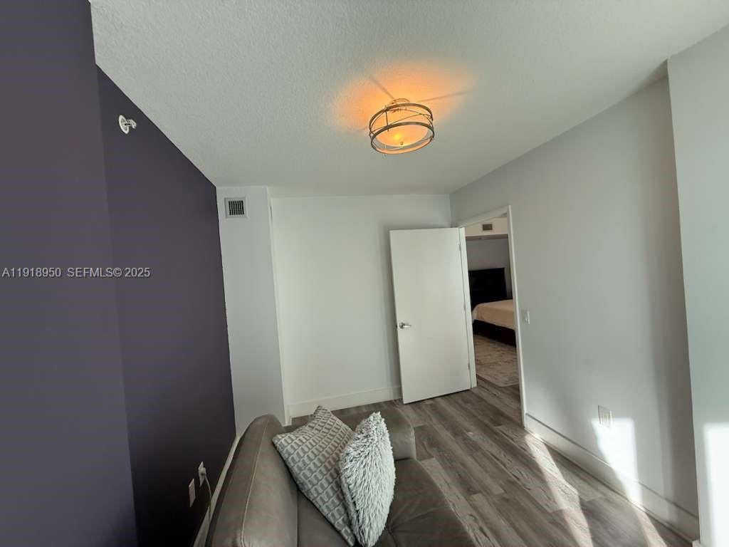 41 SE 5th St #708, Miami FL 33131