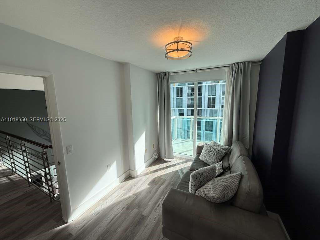 41 SE 5th St #708, Miami FL 33131