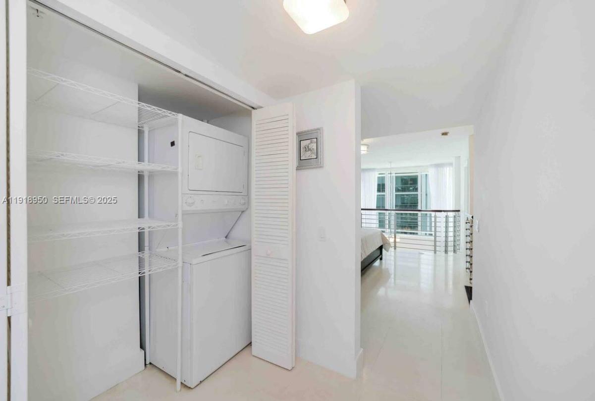 41 SE 5th St #708, Miami FL 33131