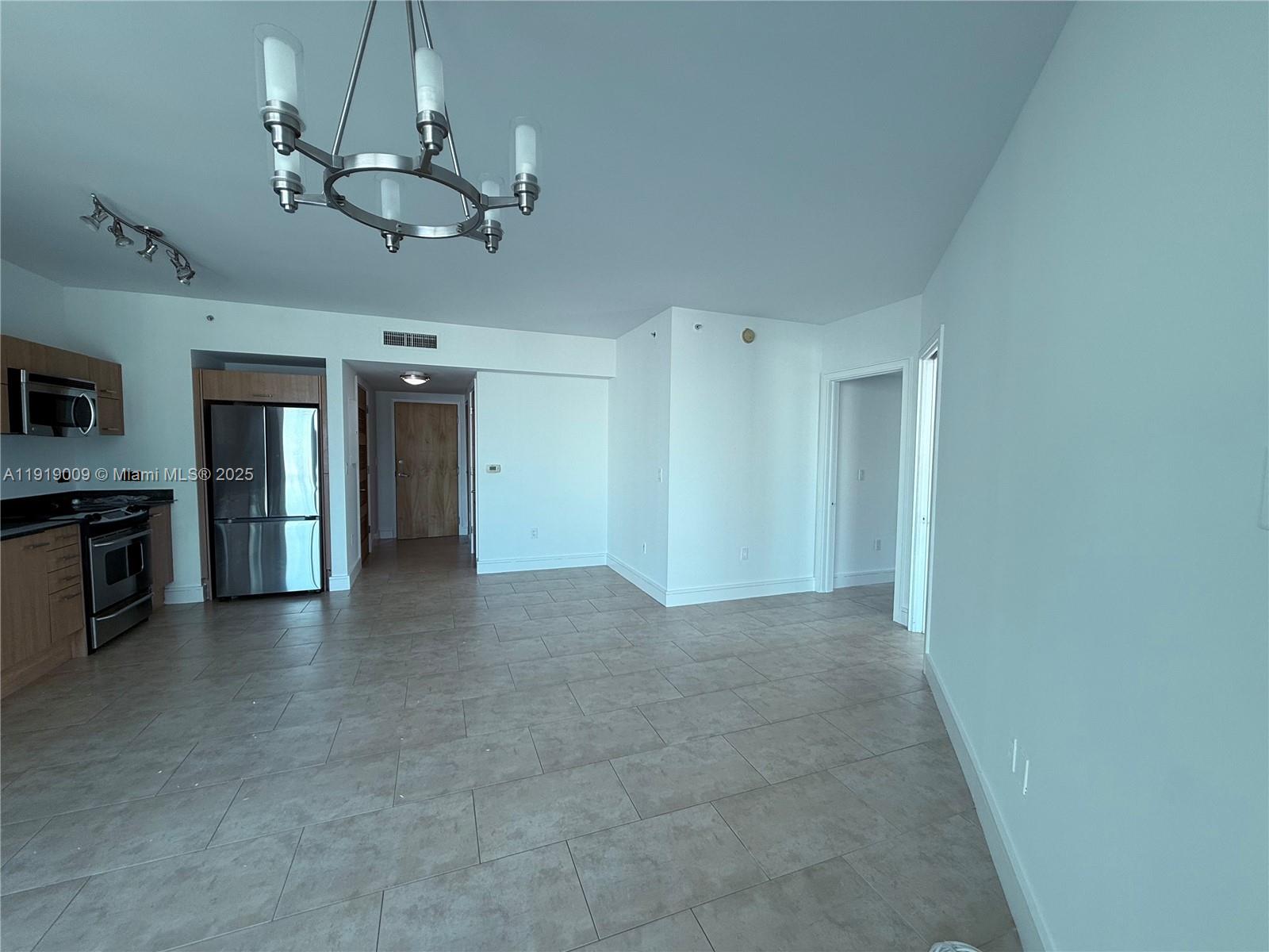 350 S Miami Ave #2013, Miami FL 33130