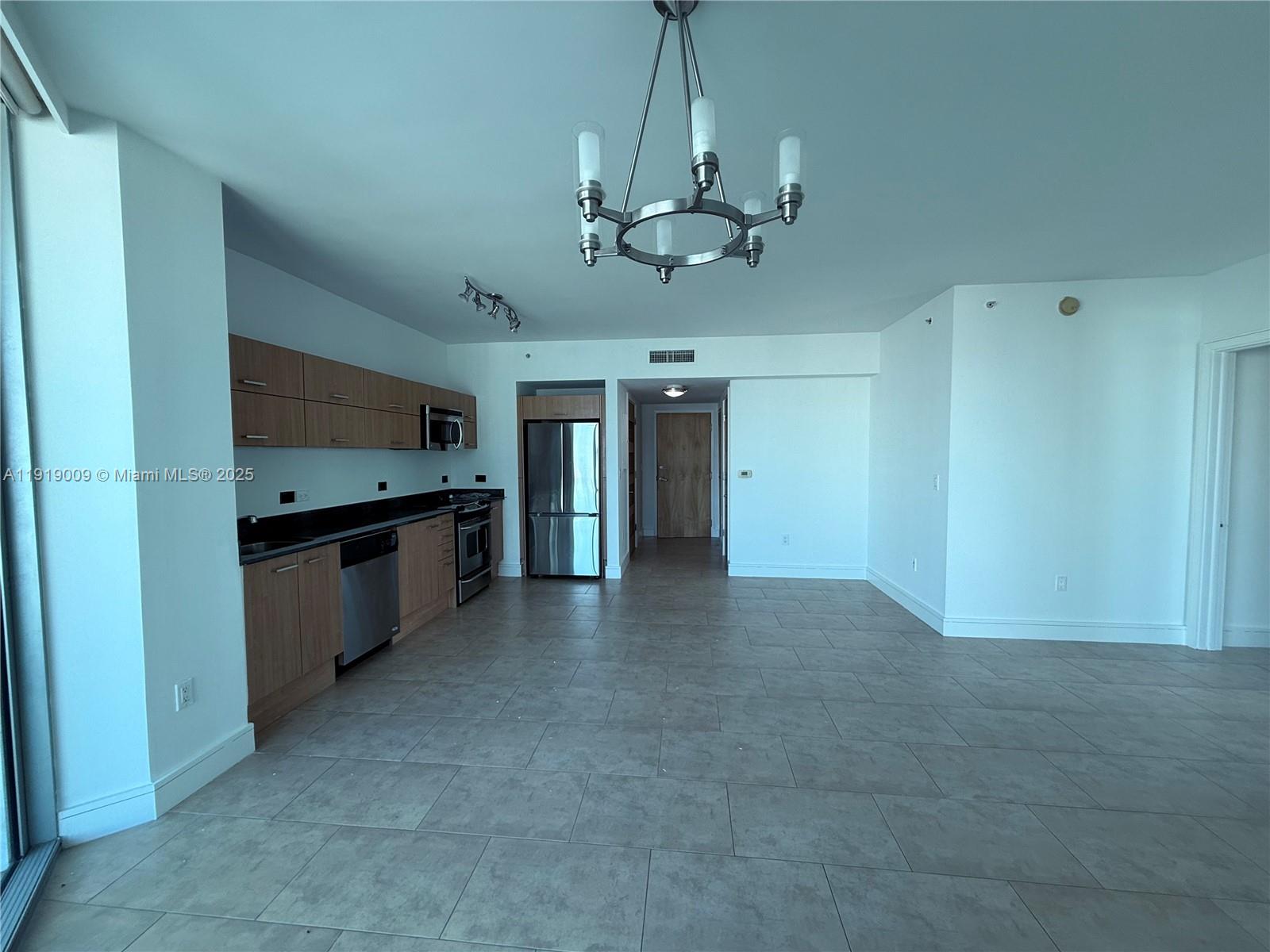 350 S Miami Ave #2013, Miami FL 33130