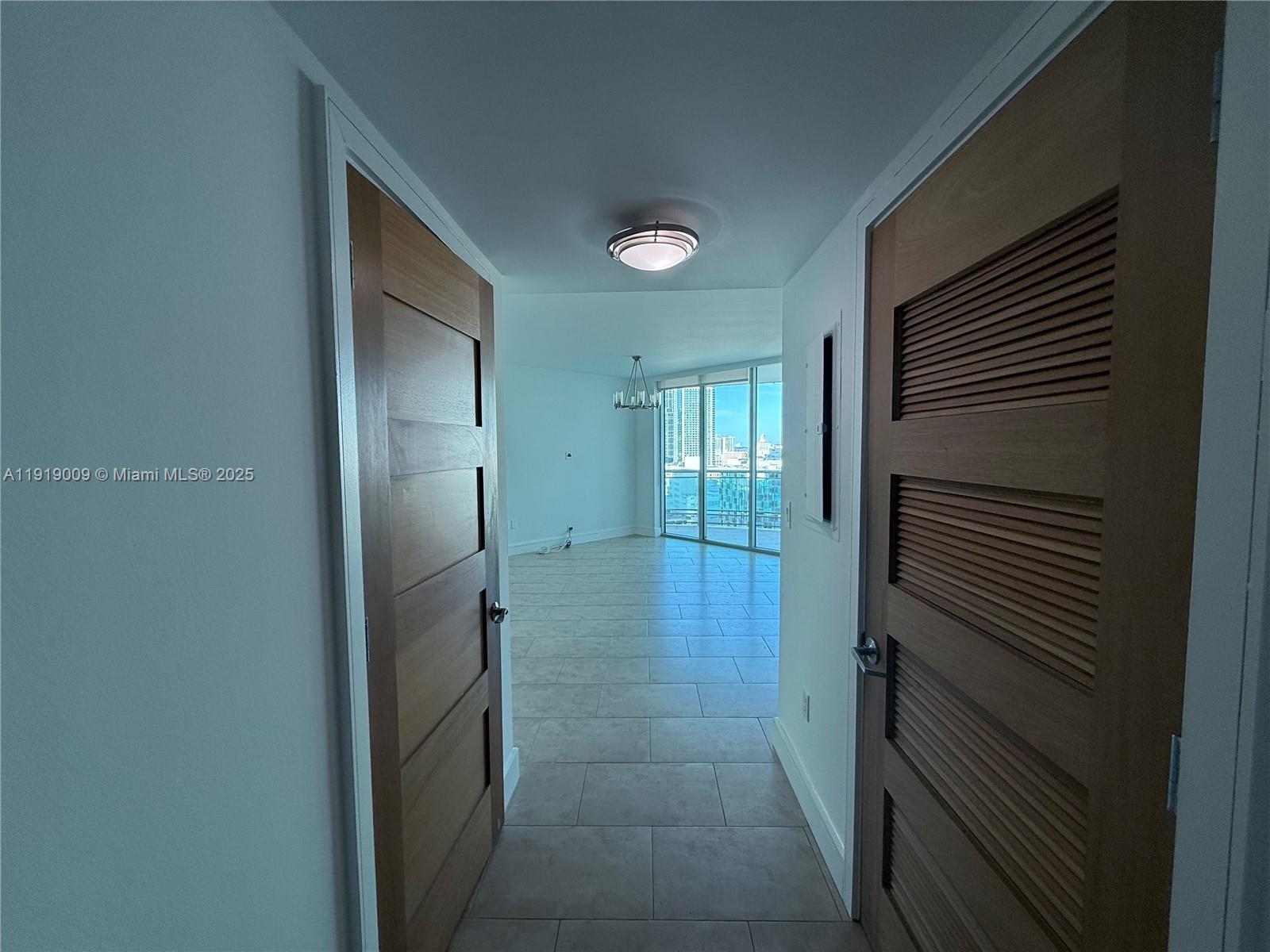 350 S Miami Ave #2013, Miami FL 33130
