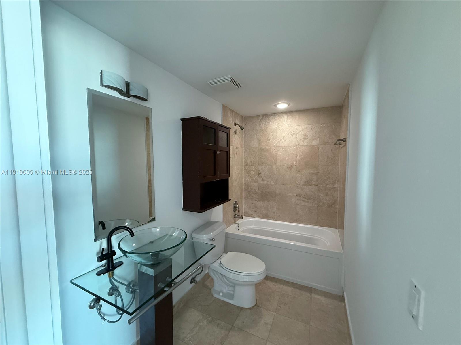 350 S Miami Ave #2013, Miami FL 33130