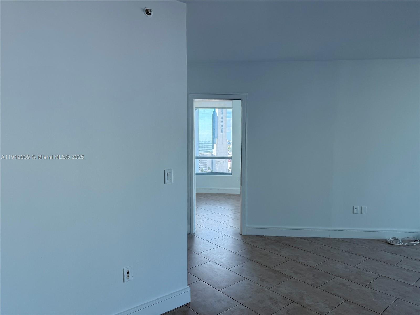 350 S Miami Ave #2013, Miami FL 33130