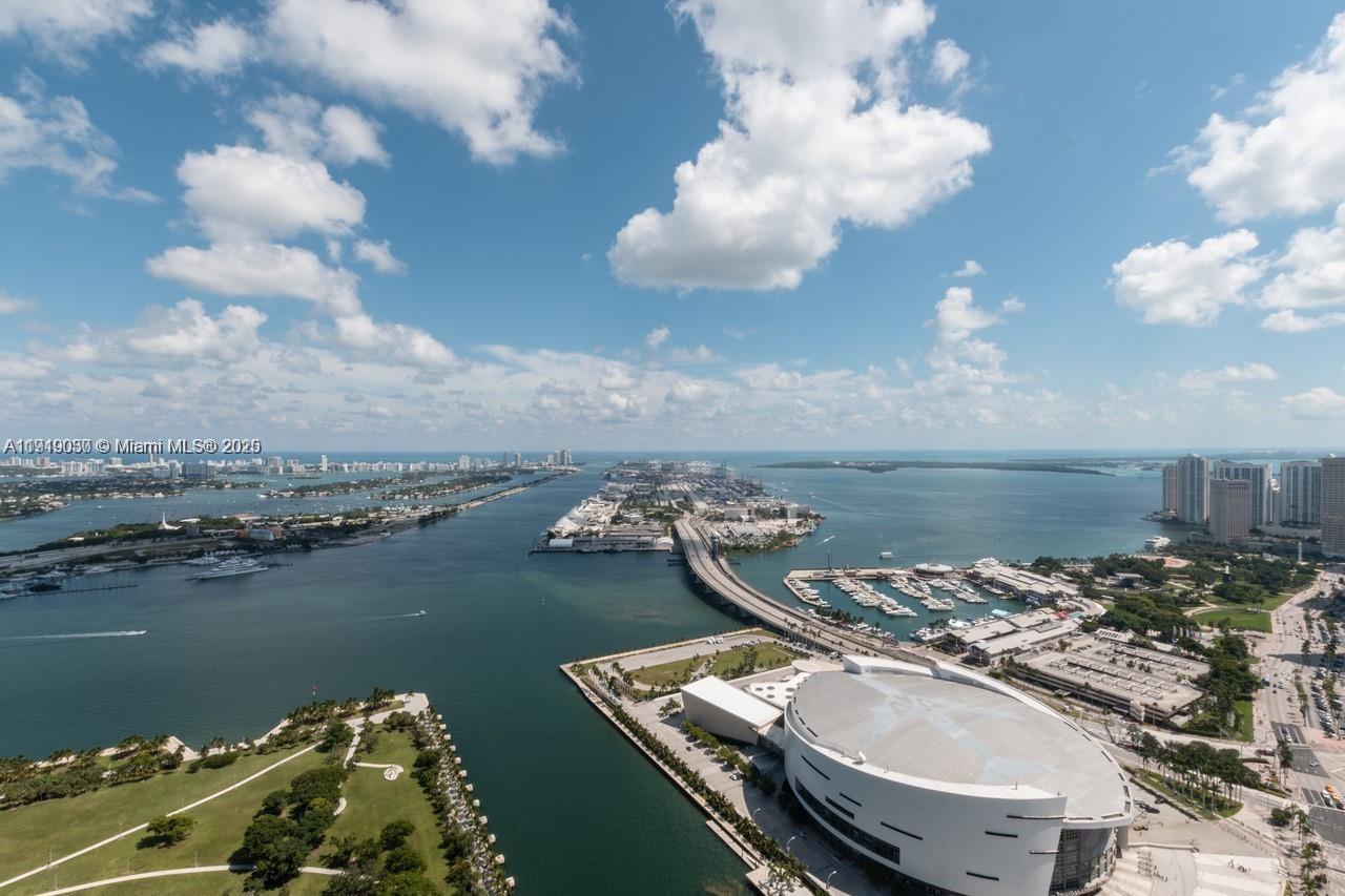 900 Biscayne Blvd #3501, Miami FL 33132