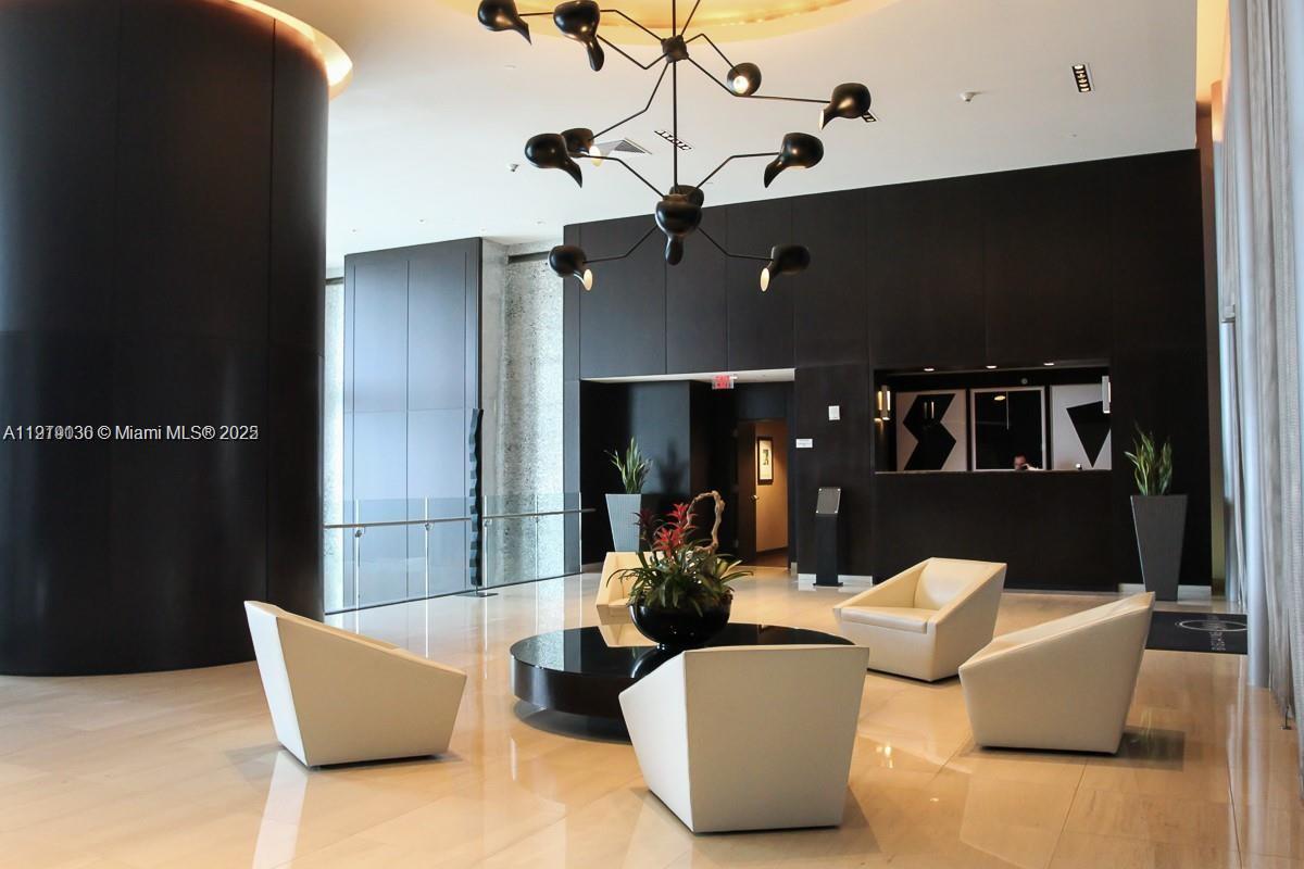 900 Biscayne Blvd #3501, Miami FL 33132