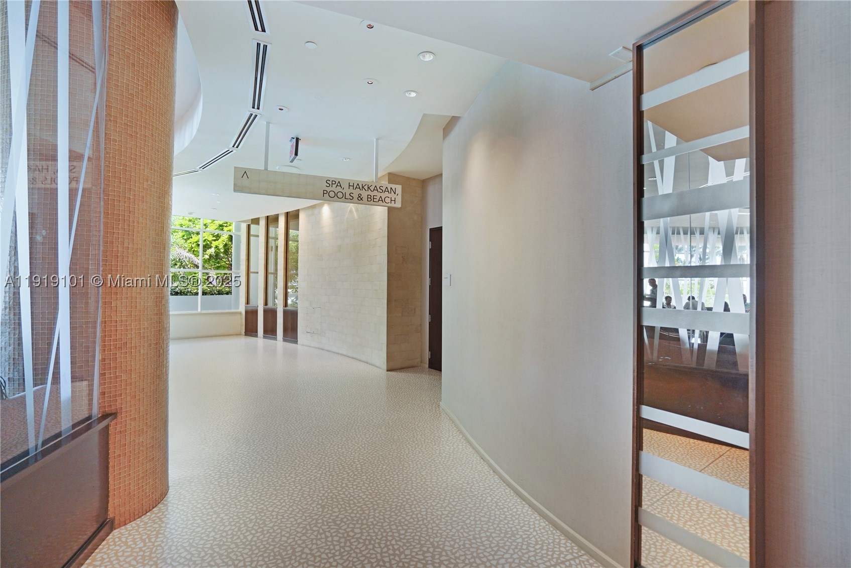 4391 Collins Ave #413, Miami Beach FL 33140