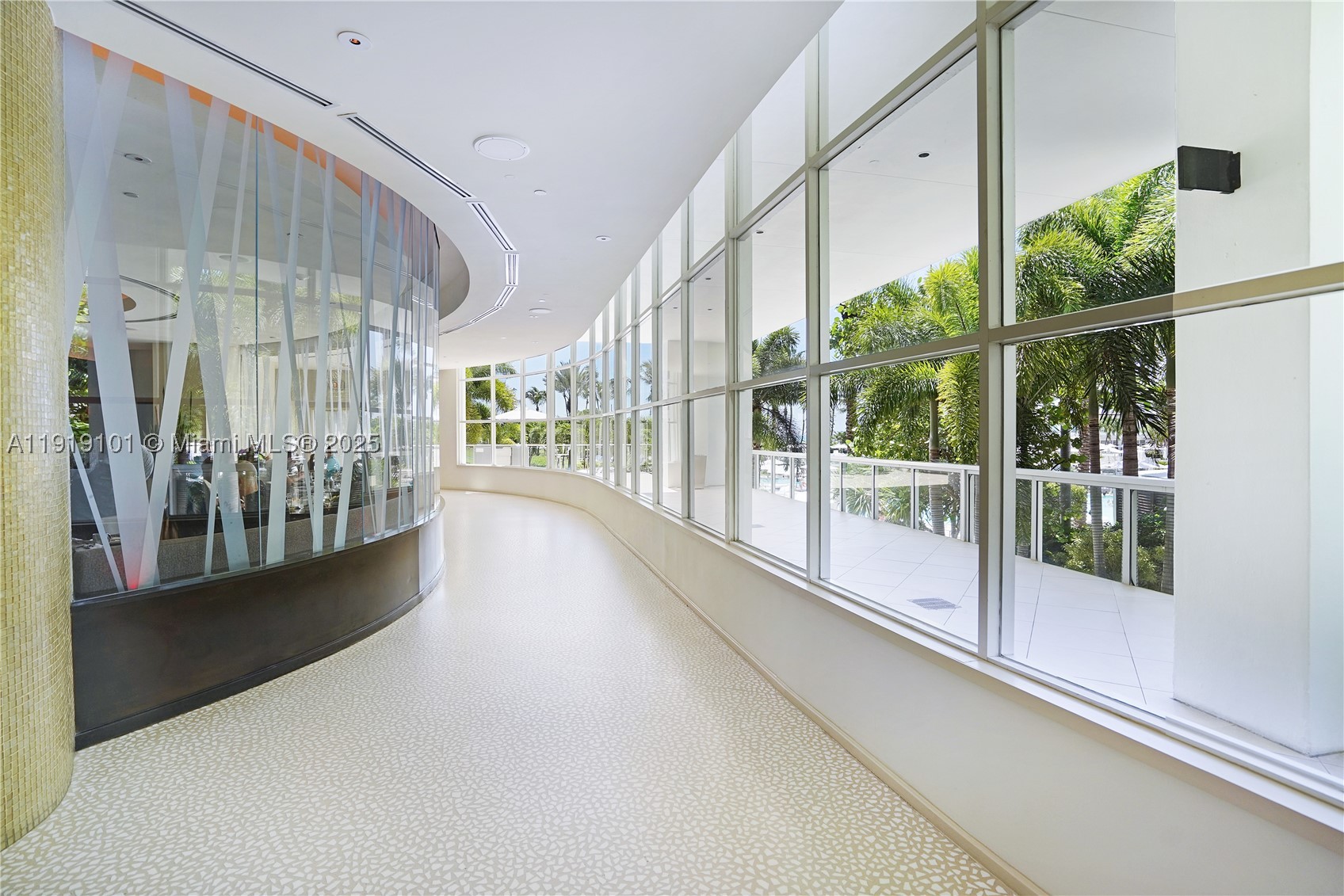 4391 Collins Ave #413, Miami Beach FL 33140