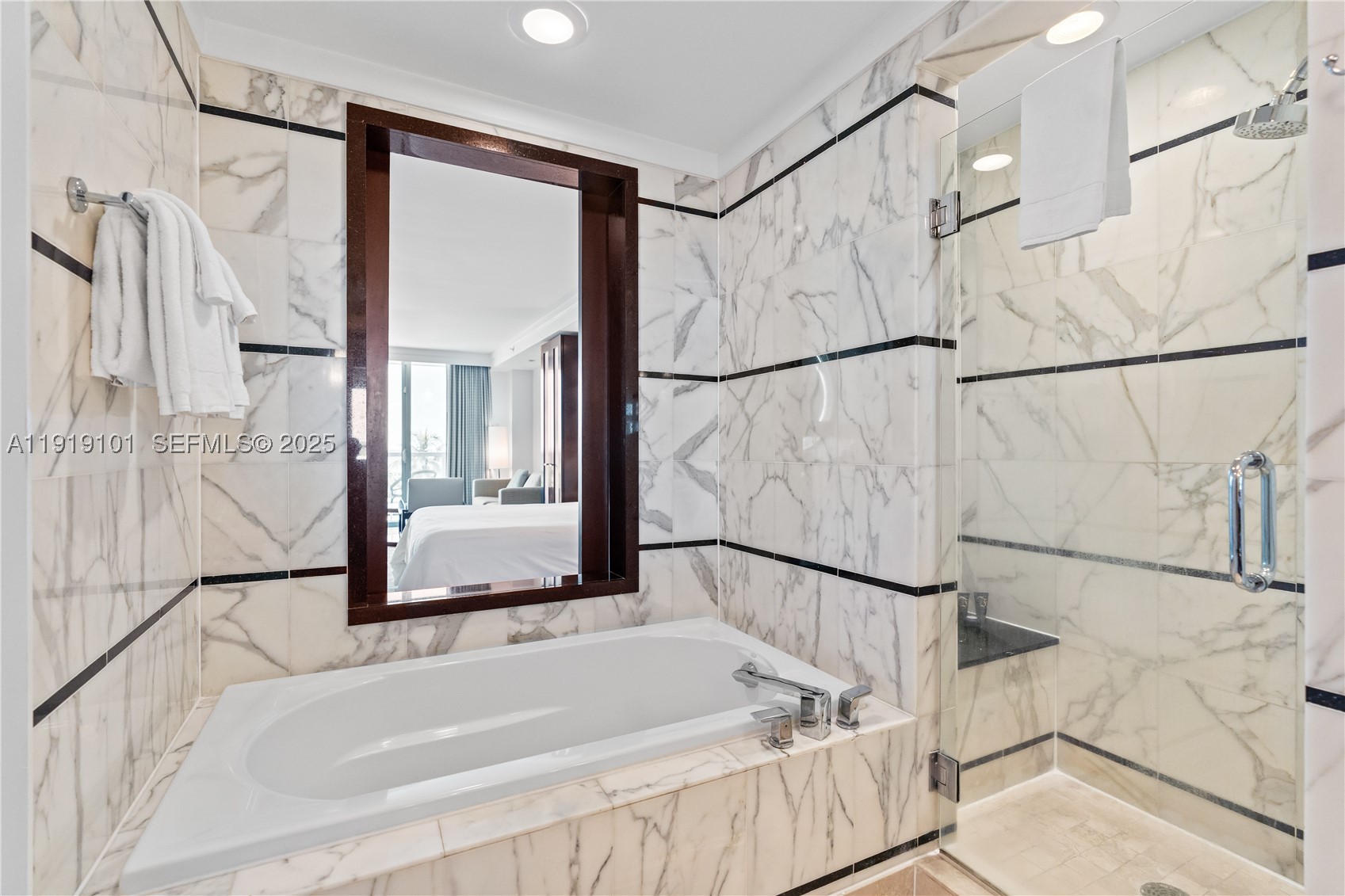 4391 Collins Ave #413, Miami Beach FL 33140