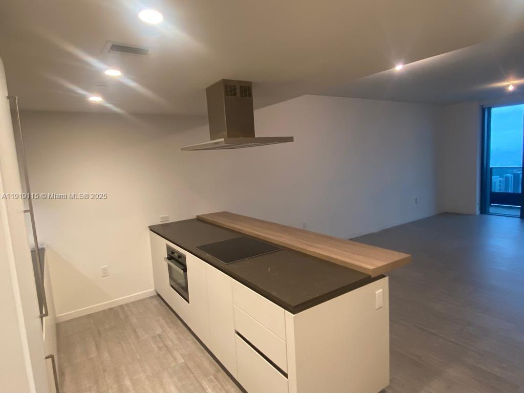 1000 Brickell Plz #3410, Miami FL 33131