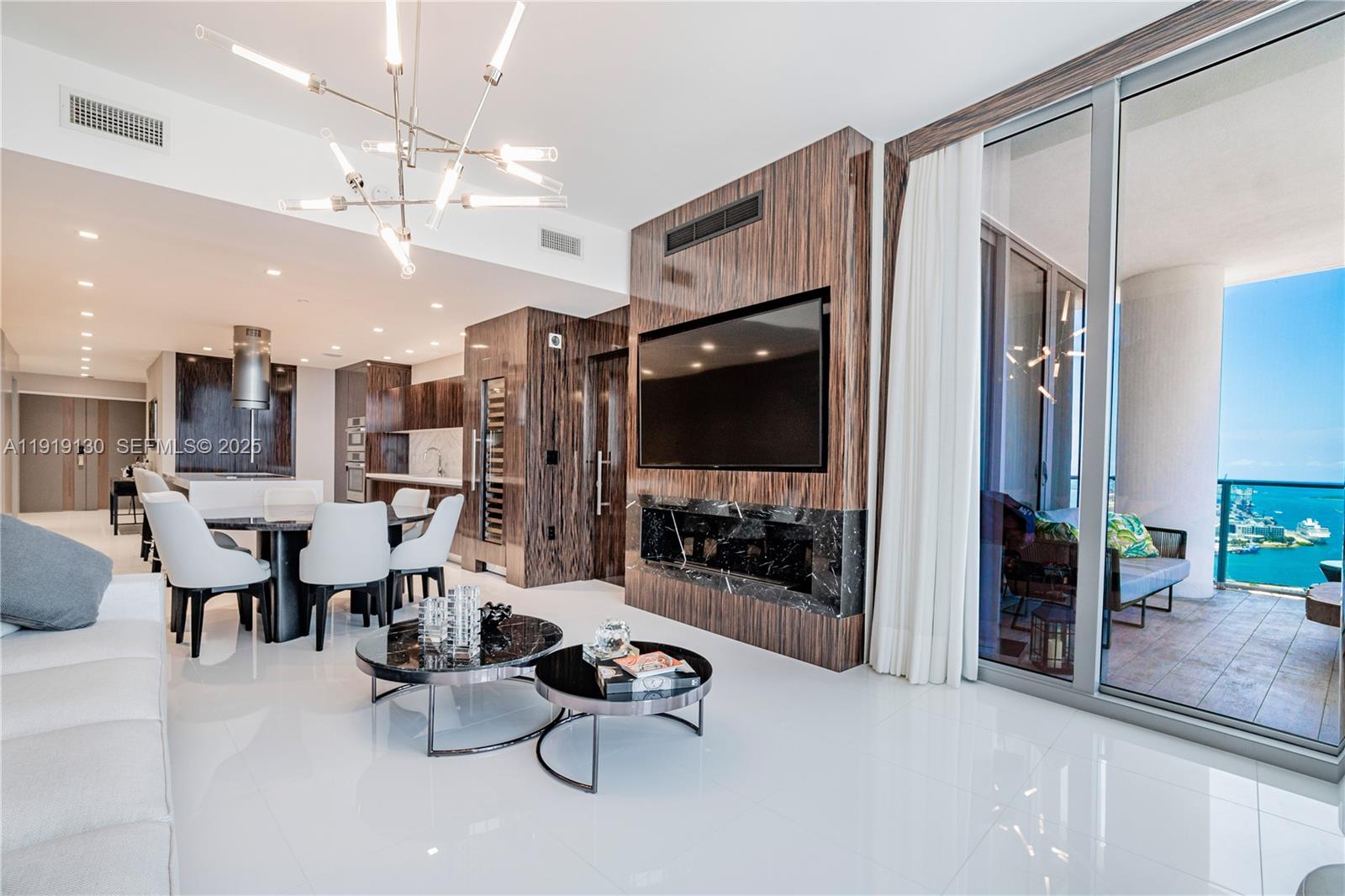 851 NE 1st Ave #3511, Miami FL 33132