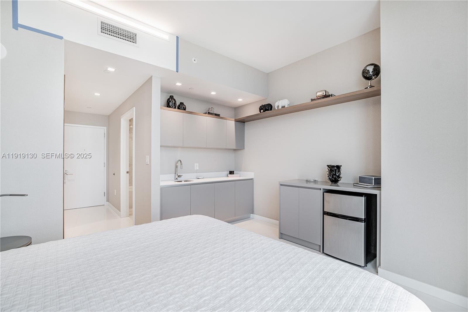 851 NE 1st Ave #3511, Miami FL 33132