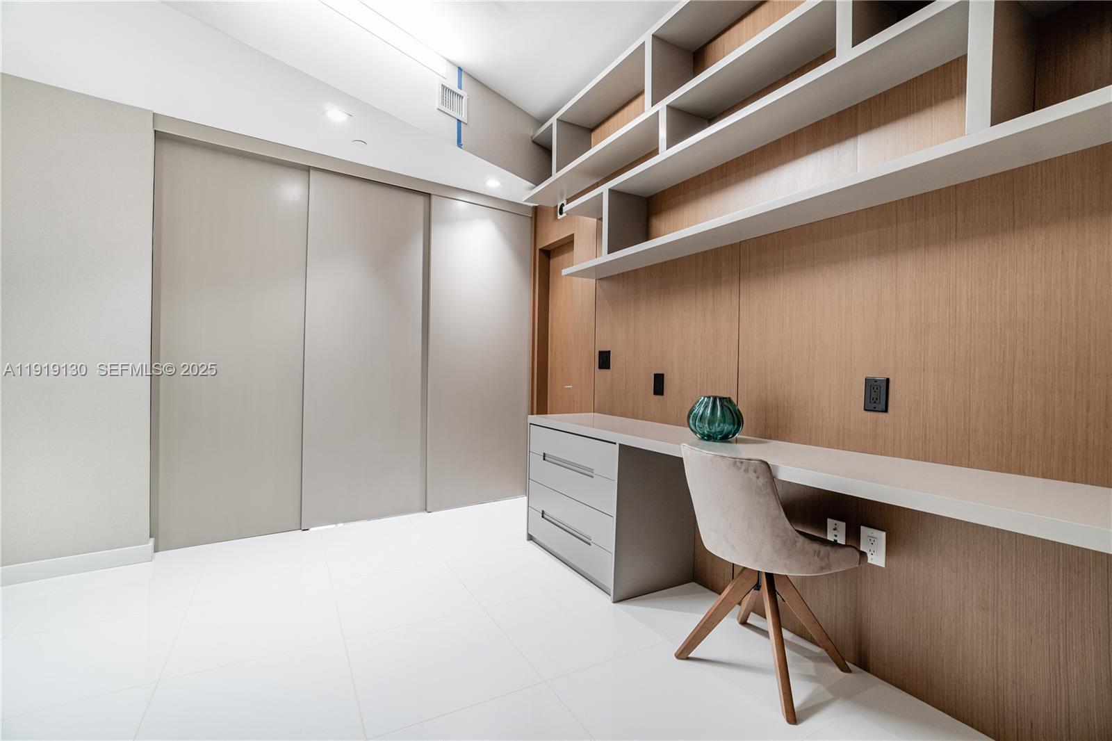 851 NE 1st Ave #3511, Miami FL 33132