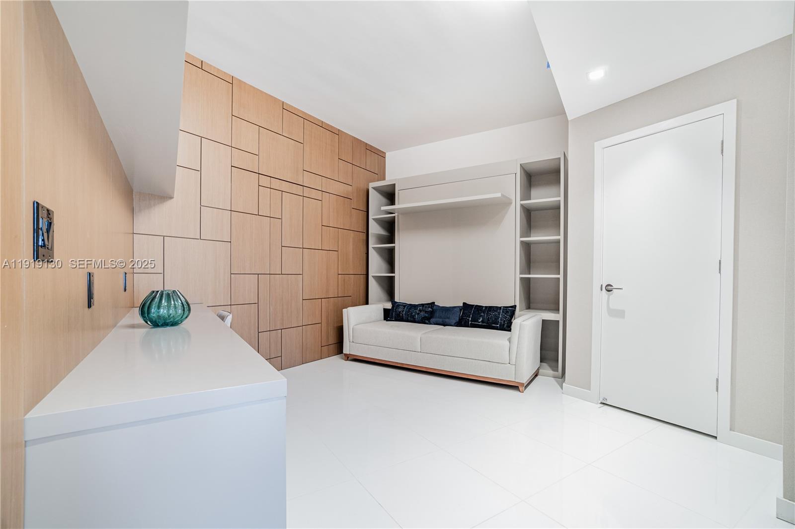 851 NE 1st Ave #3511, Miami FL 33132