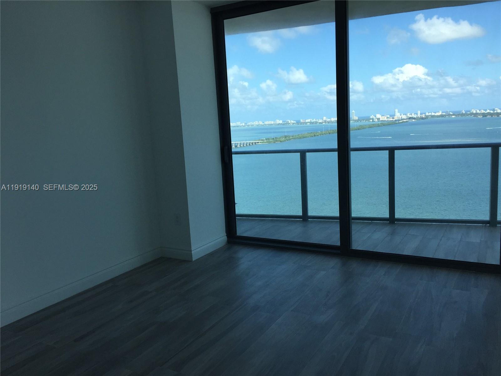 460 NE 28th St #3707, Miami FL 33137