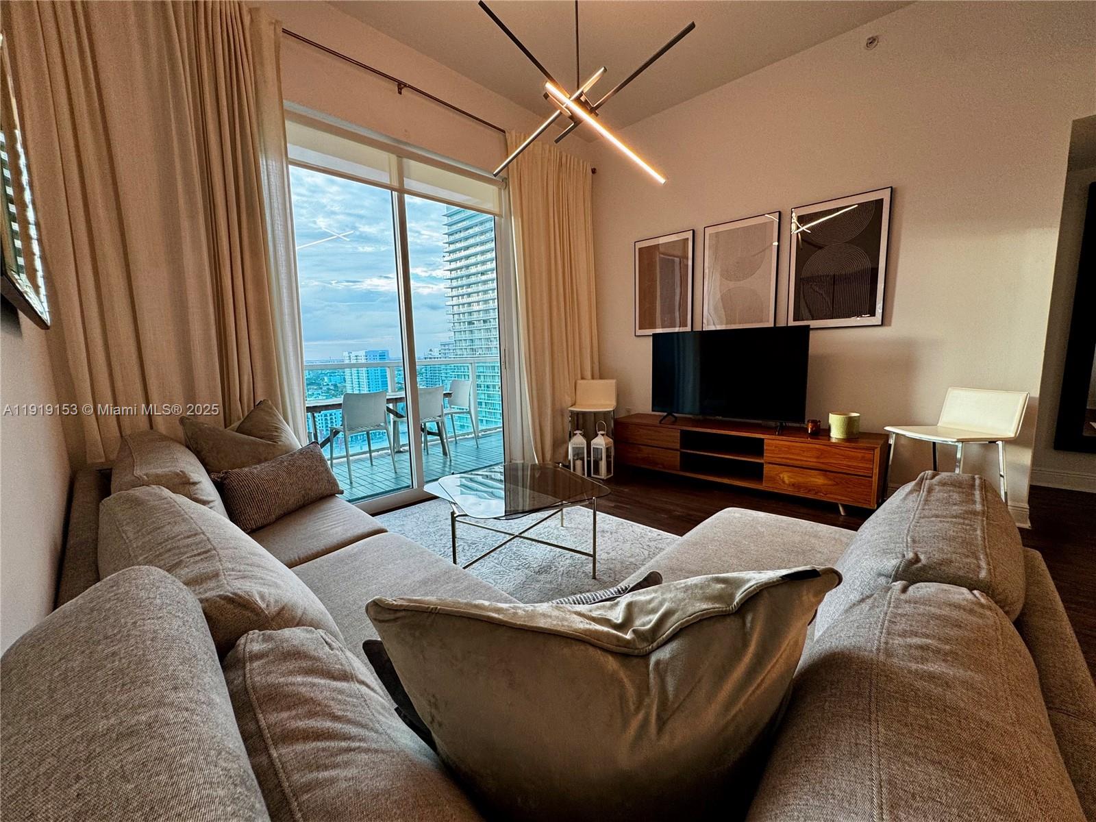 1250 S Miami Ave #2403, Miami FL 33130