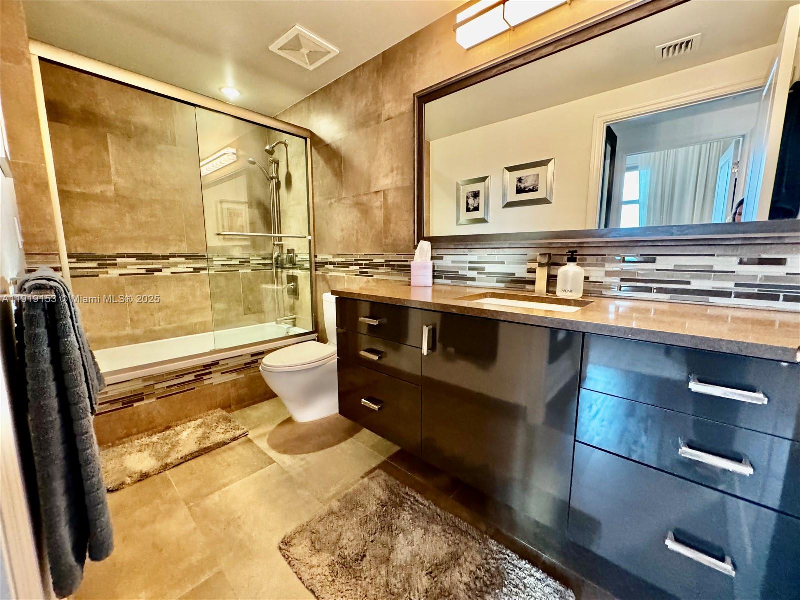 1250 S Miami Ave #2403, Miami FL 33130