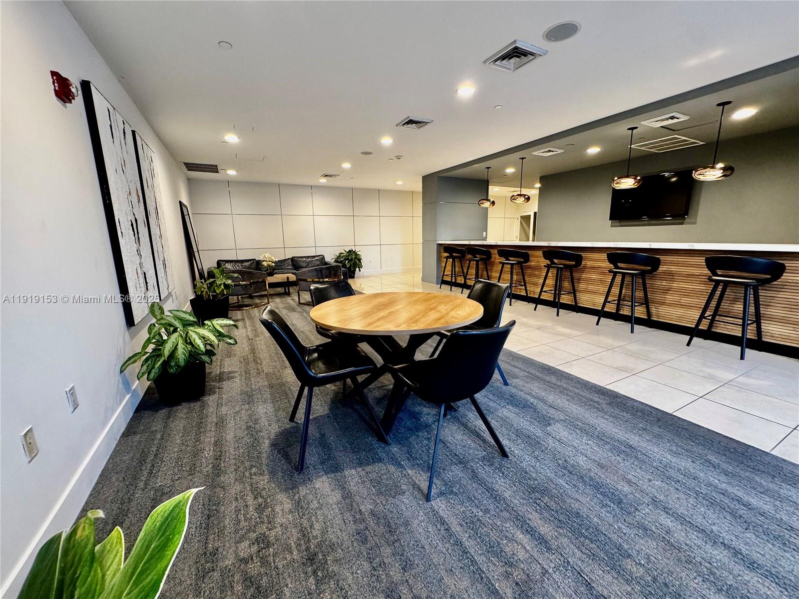 1250 S Miami Ave #2403, Miami FL 33130