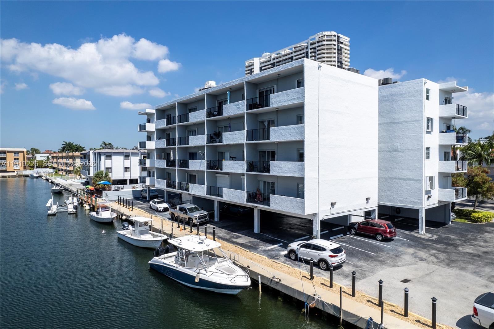 #<MlsListing:0x00007f943a79d0d0>