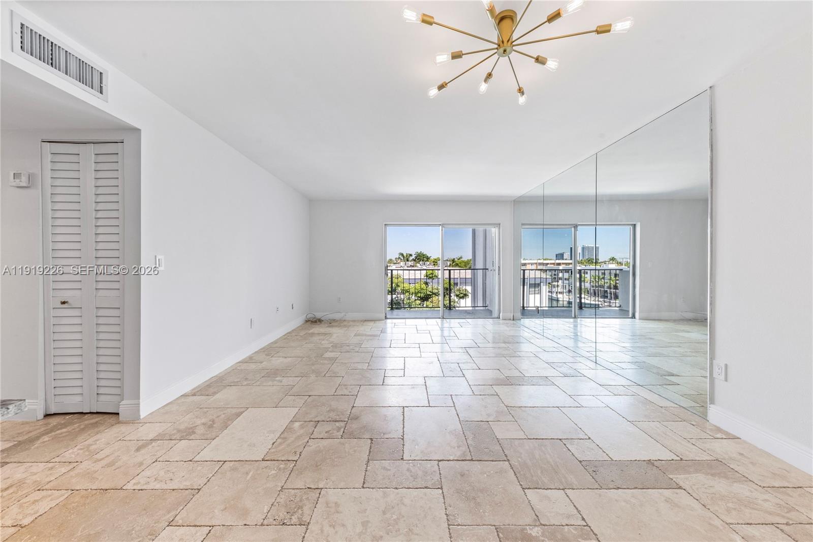 3642 NE 171st St #405, North Miami Beach FL 33160