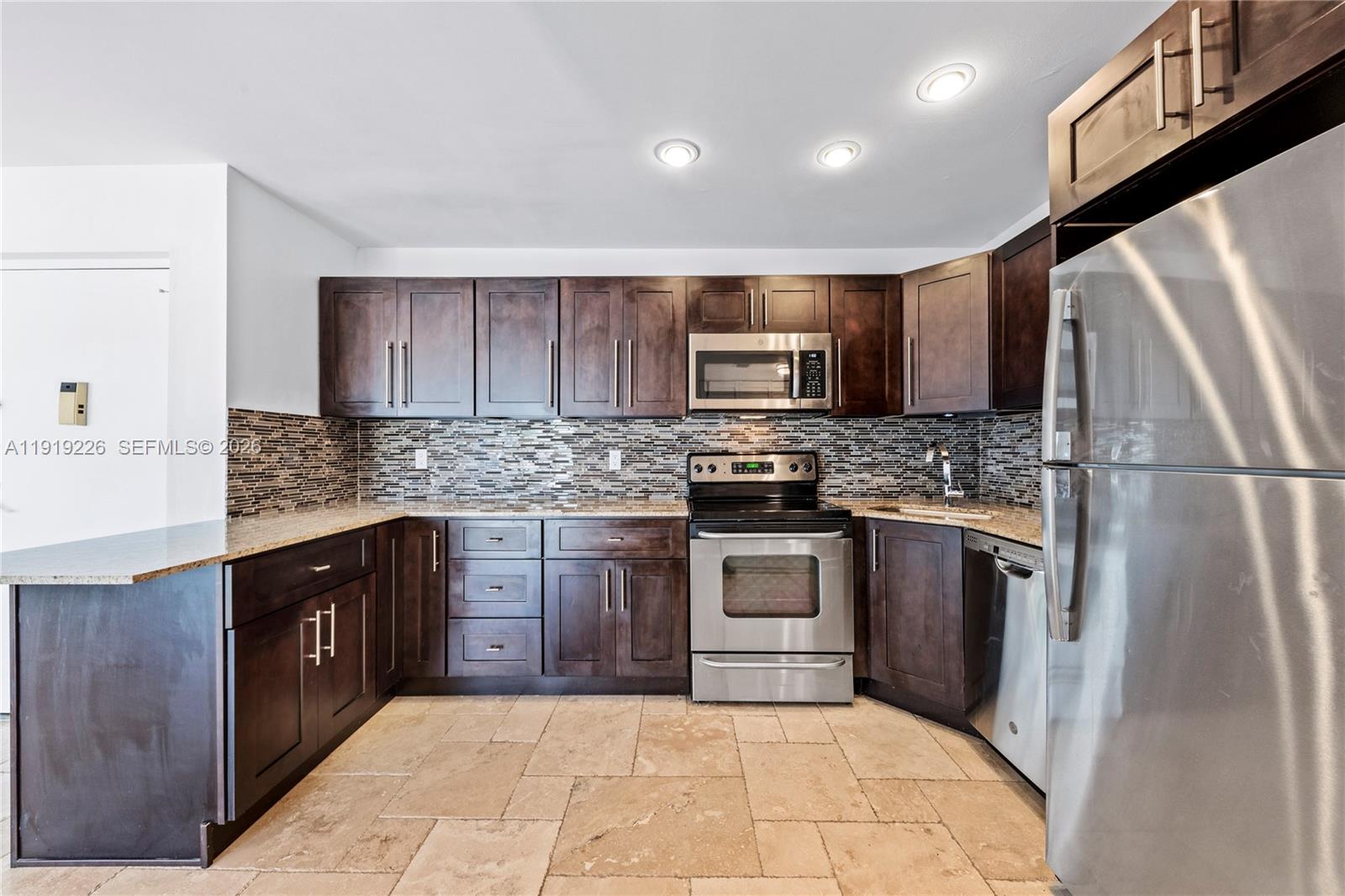 3642 NE 171st St #405, North Miami Beach FL 33160
