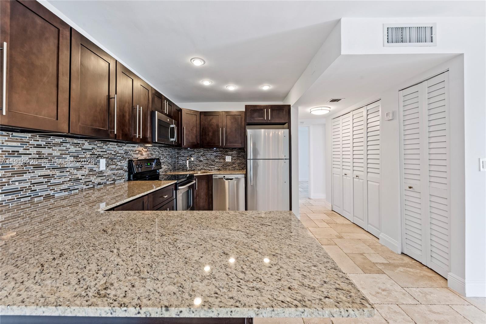 3642 NE 171st St #405, North Miami Beach FL 33160