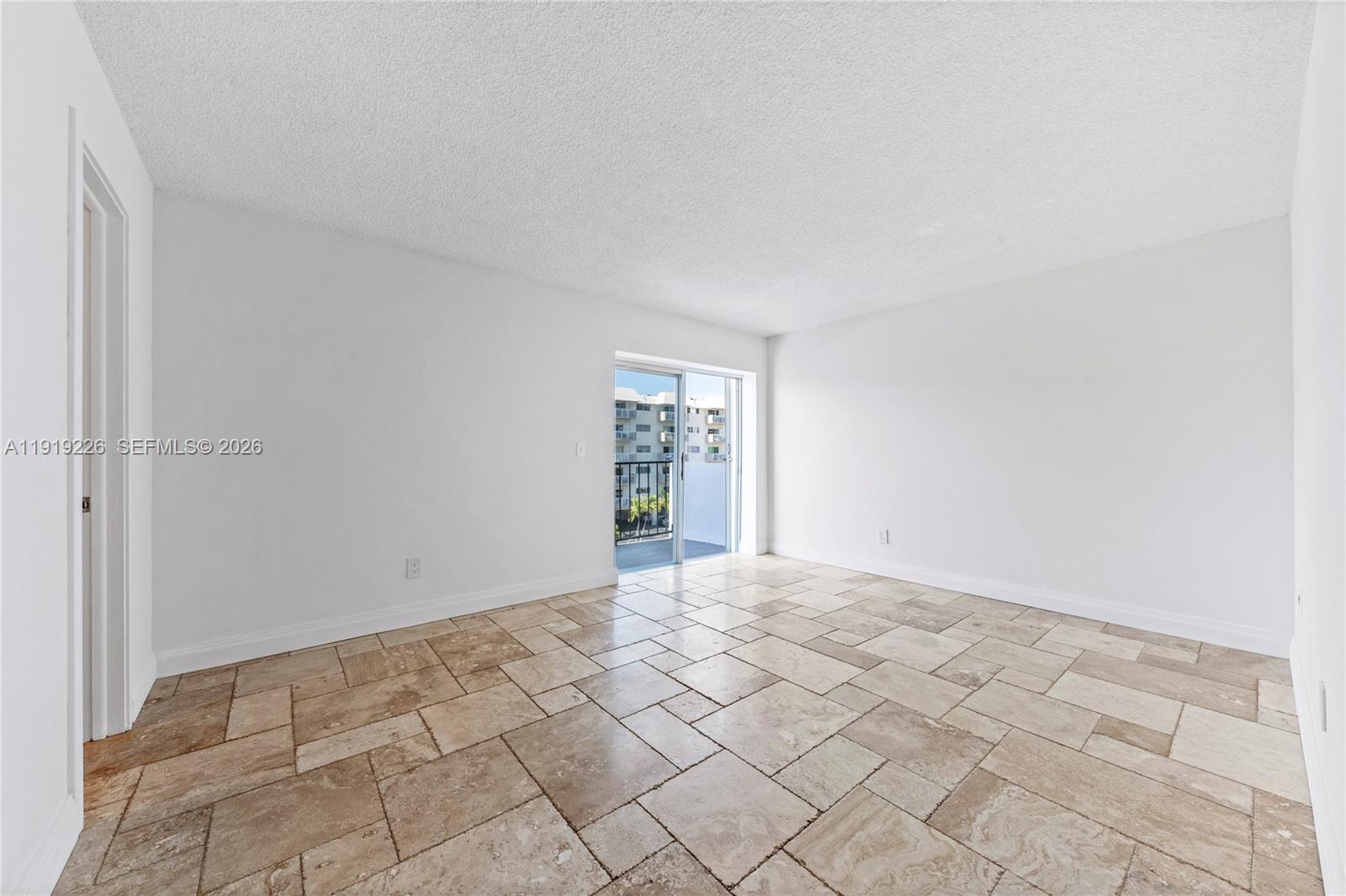 3642 NE 171st St #405, North Miami Beach FL 33160