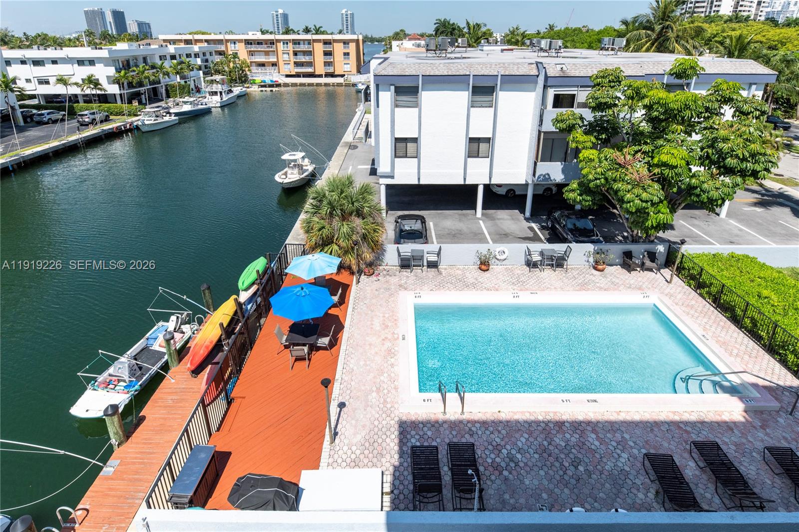 3642 NE 171st St #405, North Miami Beach FL 33160